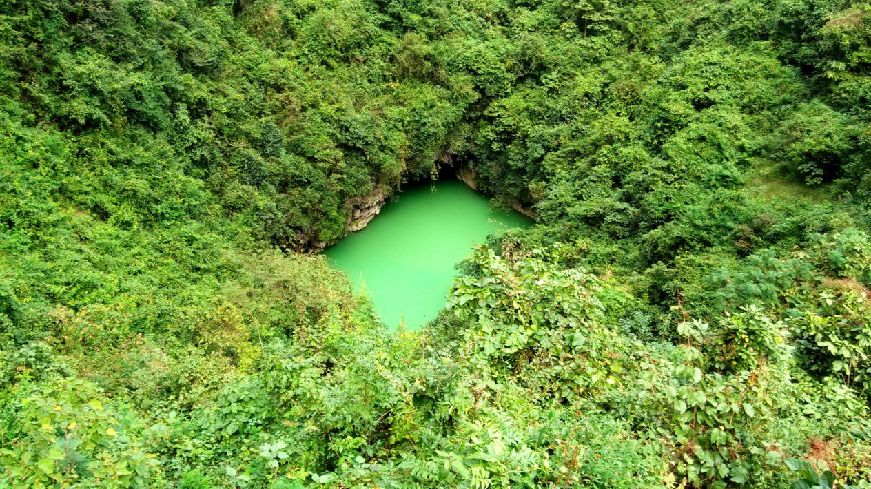 说明: 河池凤山三门海81