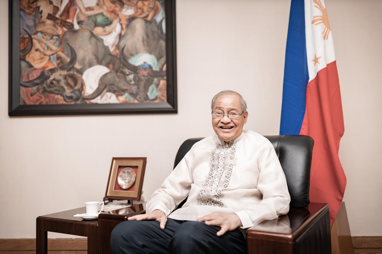 菲律宾共和国驻华大使何塞·圣地亚哥·罗马纳阁下（摄影 陈宇）