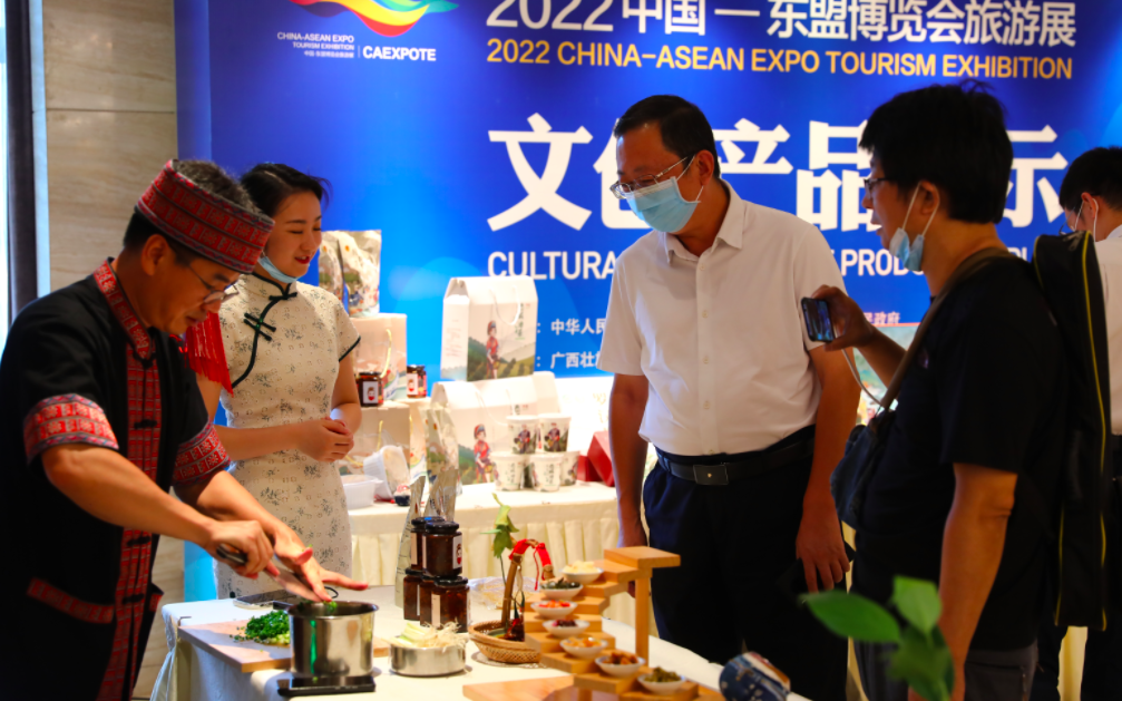 2022中国—东盟博览会旅游展文创产品展示区（图源：中国—东盟博览会秘书处）